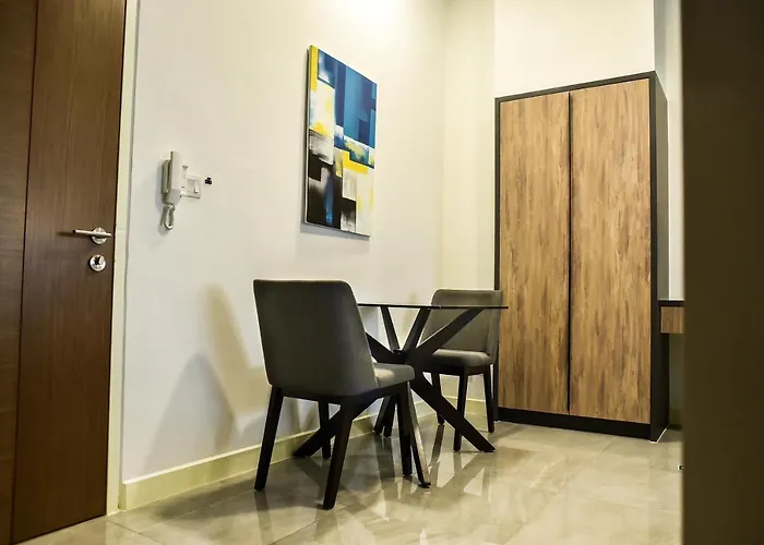 Botakcutehomestay@Imperio Residence
